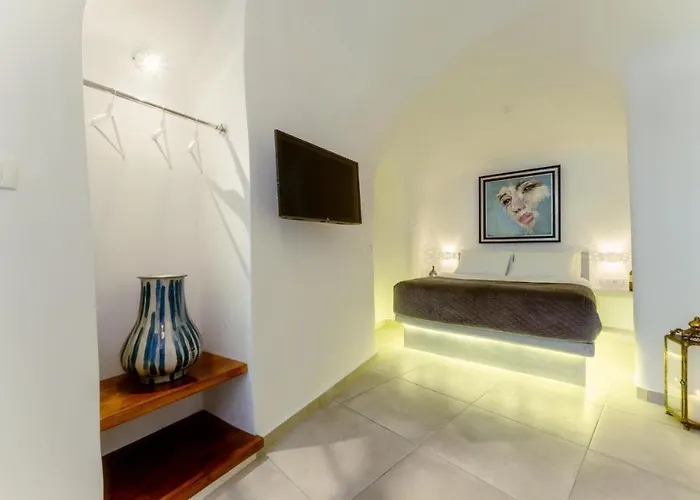 Hotel apartamentowy Argy's Luxury Caves Megalochori (Santorini)