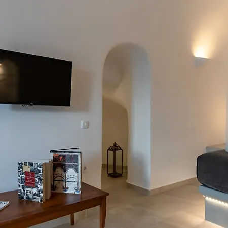 Appart hôtel Argy's Luxury Caves 4*