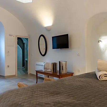 Apart-hotel Argy's Luxury Caves Megalochori (Santorini)