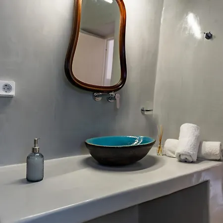 Argy's Luxury Caves Apart-hotel Megalochori (Santorini)