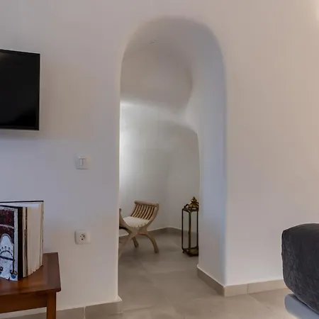 Argy's Luxury Caves Aparthotel 4*