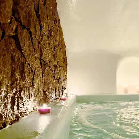 Argy's Luxury Caves *