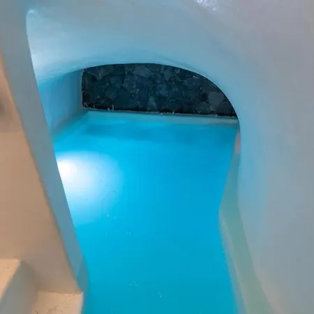 Argy's Luxury Caves * Megalochori (Santorini)
