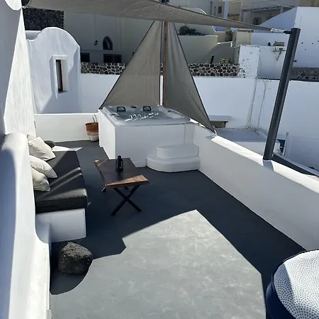 Argy's Luxury Caves 4*