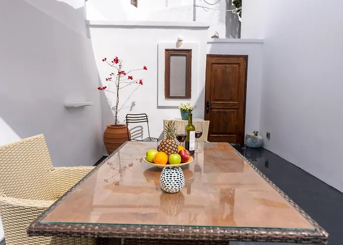 Апарт-отель Argy's Luxury Caves