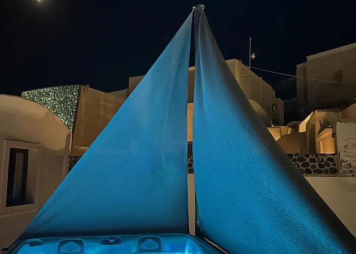 Argy's Luxury Caves Megalochori (Santorini)